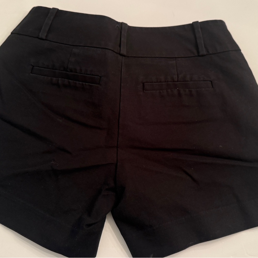 The Limited Black Women's Dress Shorts - Picture 2 of 4
